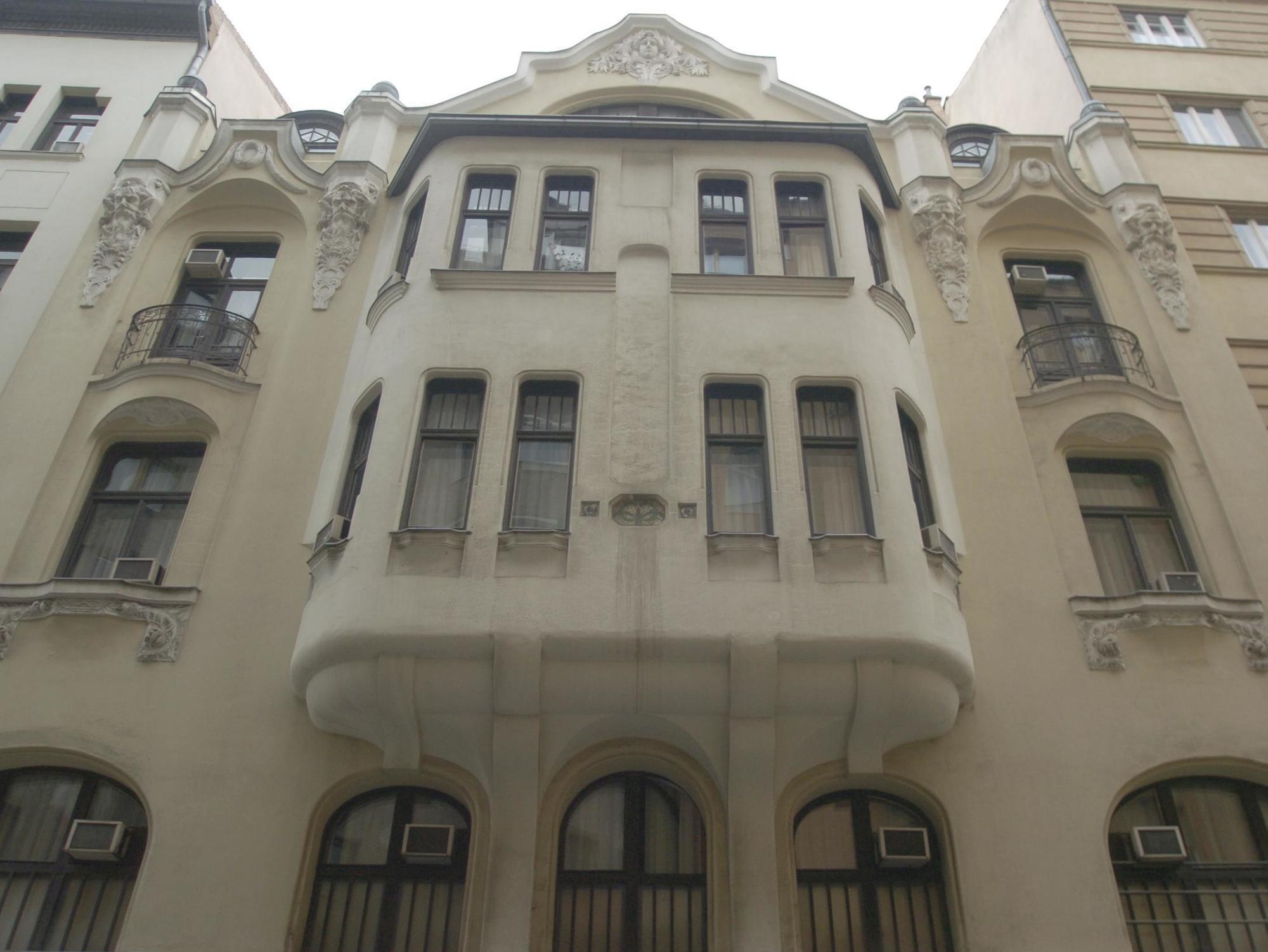 Equity Point Budapeste Exterior foto